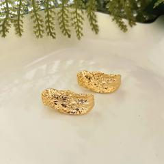 Gleaming Flake Gold Earrings