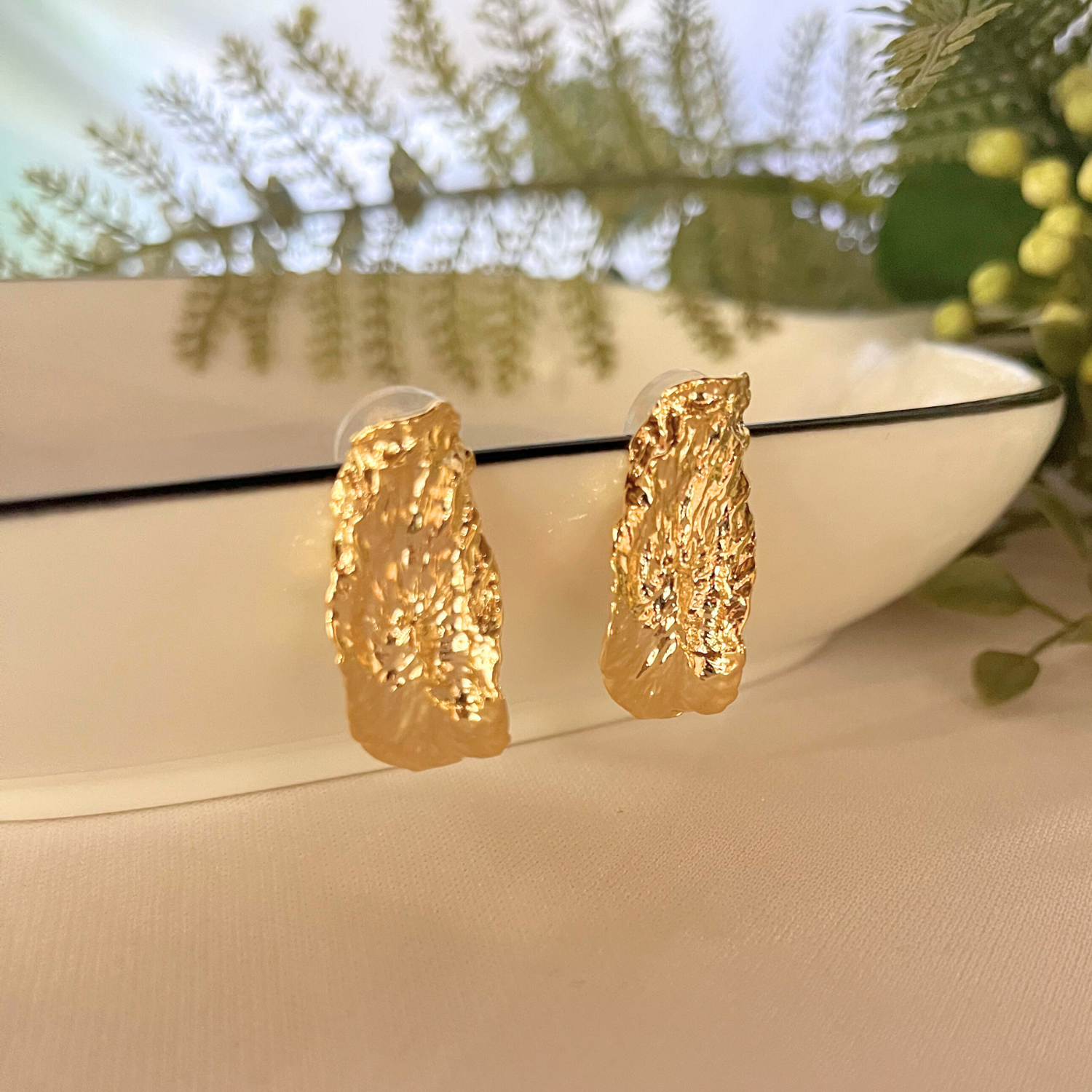 Gleaming Flake Gold Earrings