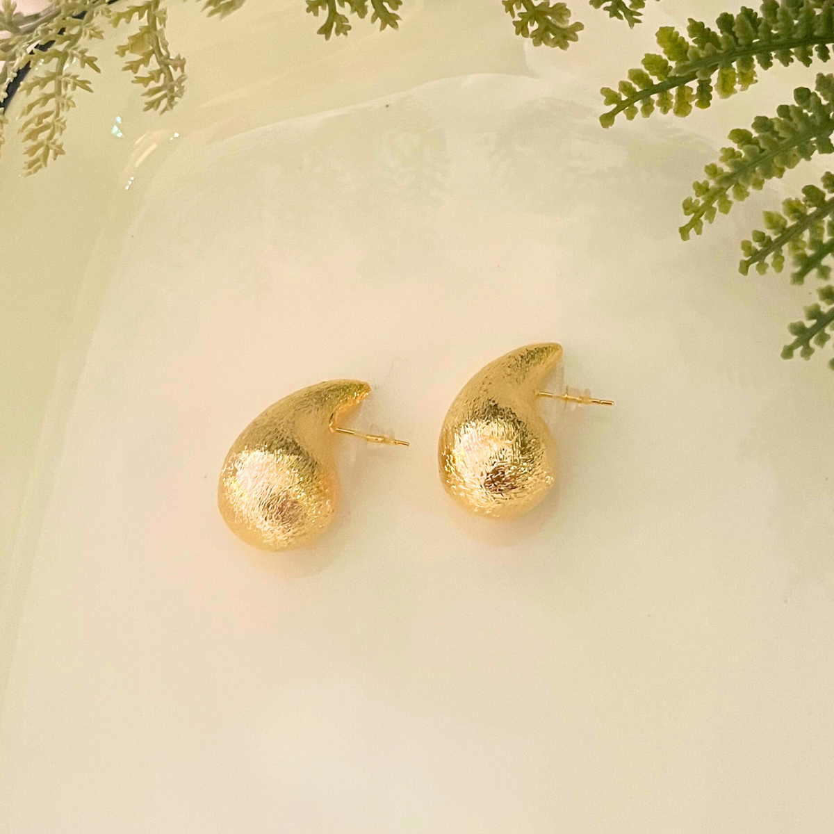 Teardrop Gold Textured Studs (Medium)